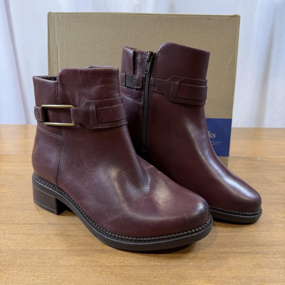 Clarks Boots Womens Size 6 Wide Bordeaux Leather Maye Bella Ankle Zip Booties